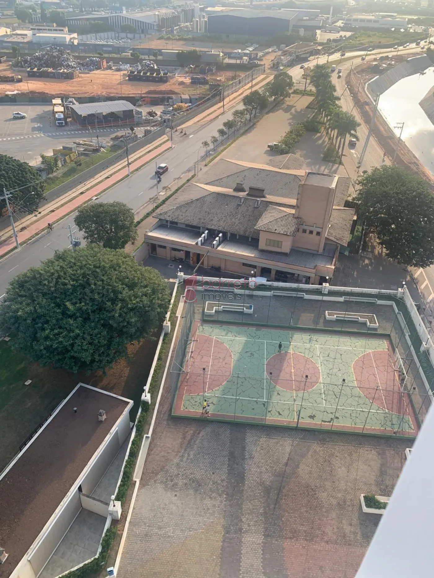 APARTAMENTO À VENDA NO CONDOMÍNIO SÃO FRANCISCO DE ASSIS NO BAIRRO DO RETIRO EM JUNDIAÍ/SP