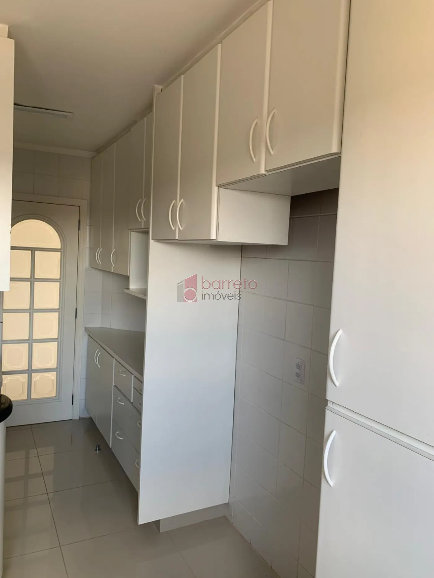 APARTAMENTO À VENDA NO CONDOMÍNIO SÃO FRANCISCO DE ASSIS NO BAIRRO DO RETIRO EM JUNDIAÍ/SP