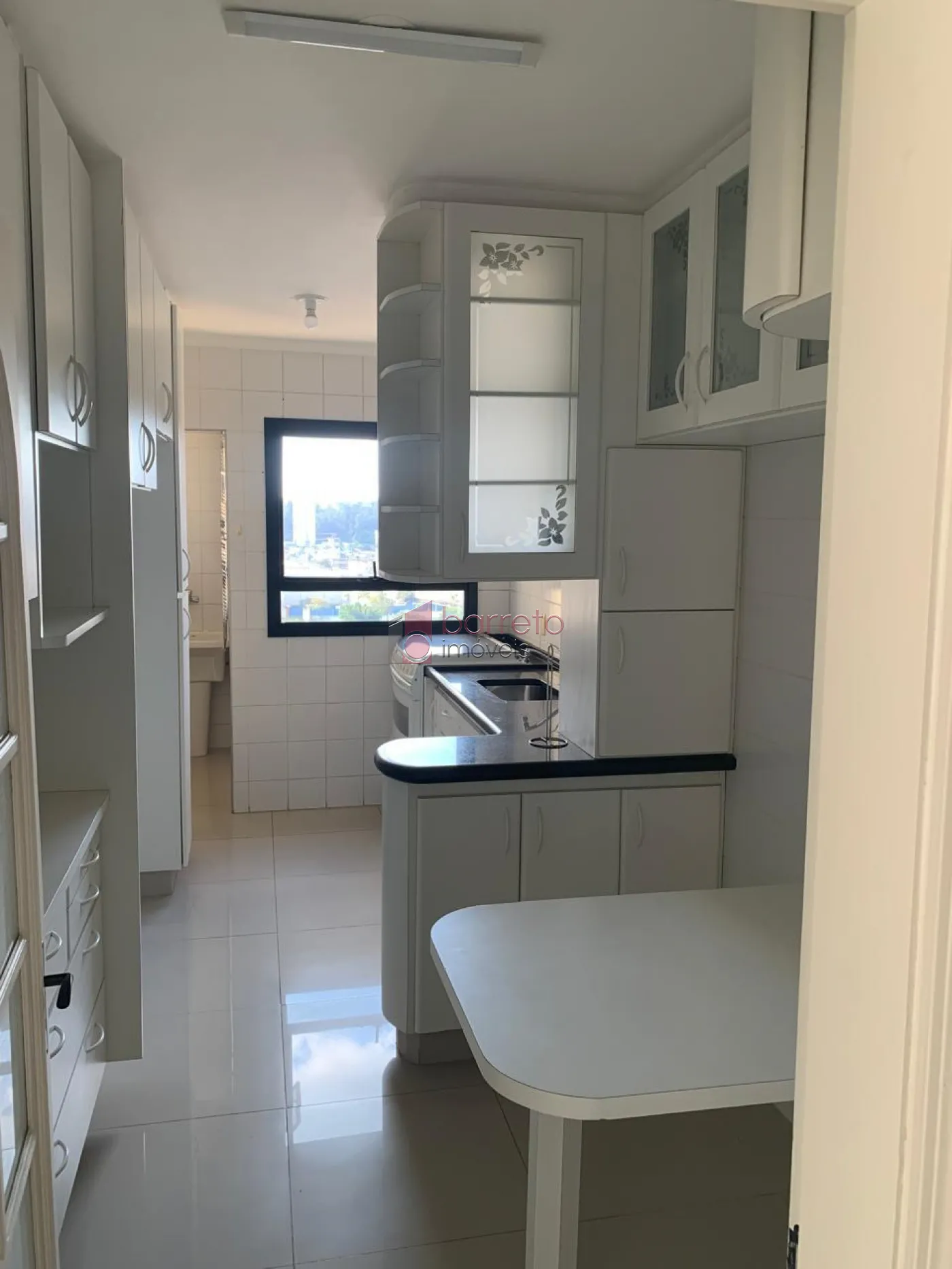 APARTAMENTO À VENDA NO CONDOMÍNIO SÃO FRANCISCO DE ASSIS NO BAIRRO DO RETIRO EM JUNDIAÍ/SP