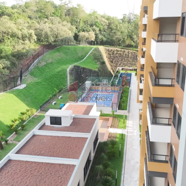 APARTAMENTO NO CONTRAPISO À VENDA – CONDOMÍNIO ODEON – JUNDIAÍ/SP