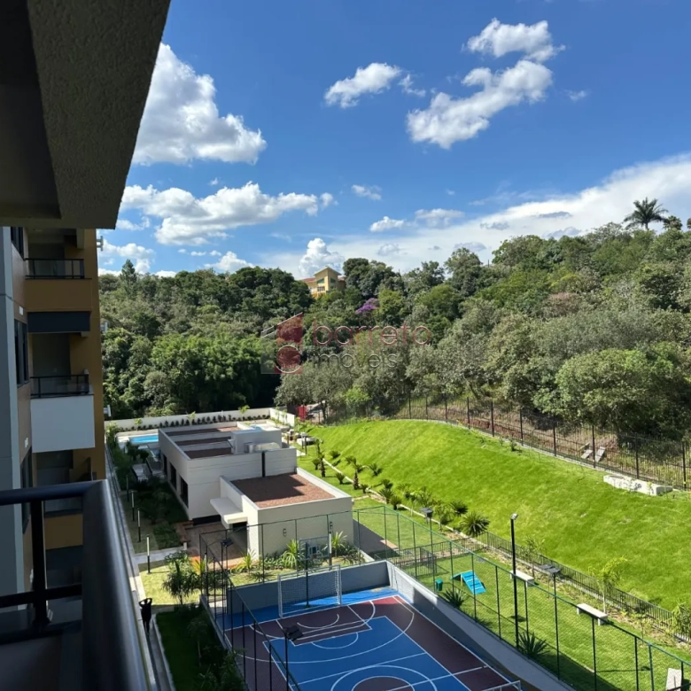 APARTAMENTO NO CONTRAPISO À VENDA – CONDOMÍNIO ODEON – JUNDIAÍ/SP