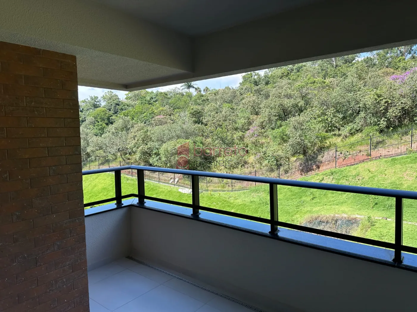 APARTAMENTO NO CONTRAPISO À VENDA – CONDOMÍNIO ODEON – JUNDIAÍ/SP