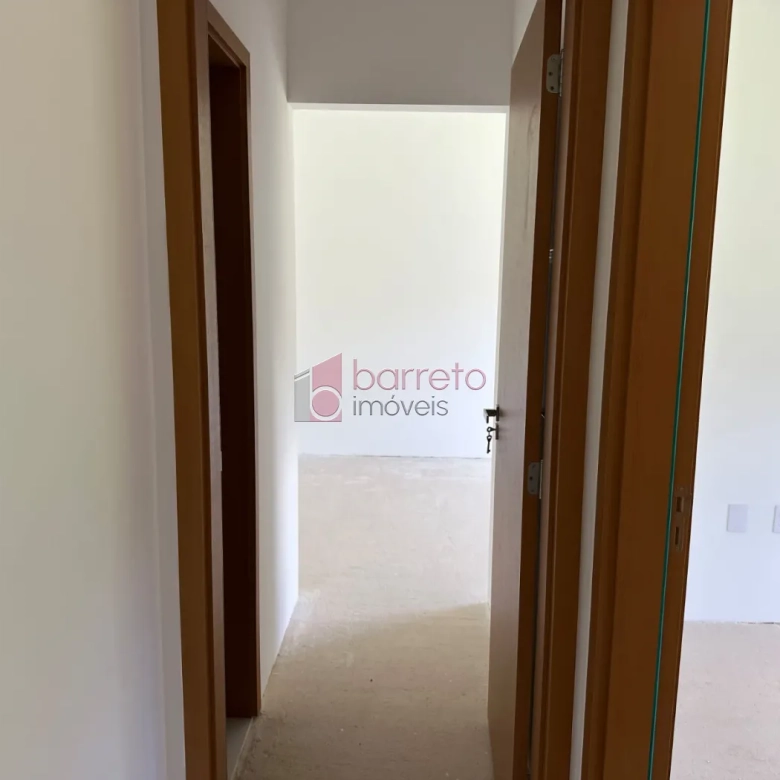APARTAMENTO NO CONTRAPISO À VENDA – CONDOMÍNIO ODEON – JUNDIAÍ/SP