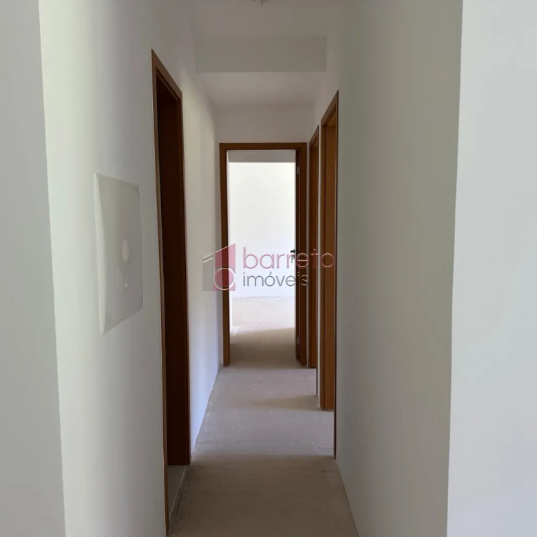APARTAMENTO NO CONTRAPISO À VENDA – CONDOMÍNIO ODEON – JUNDIAÍ/SP