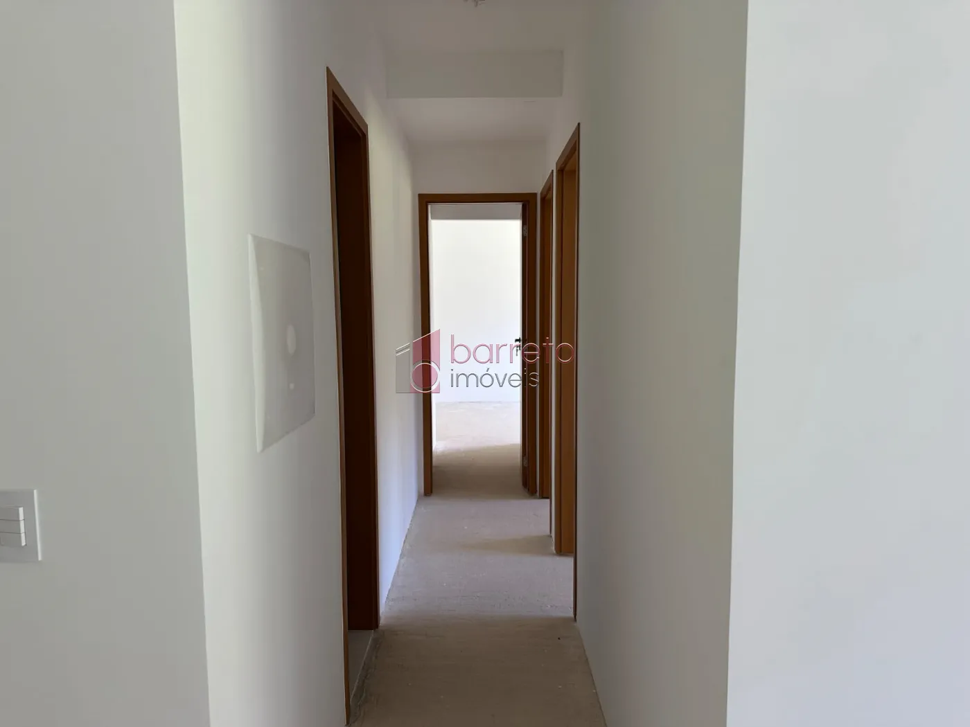 APARTAMENTO NO CONTRAPISO À VENDA – CONDOMÍNIO ODEON – JUNDIAÍ/SP