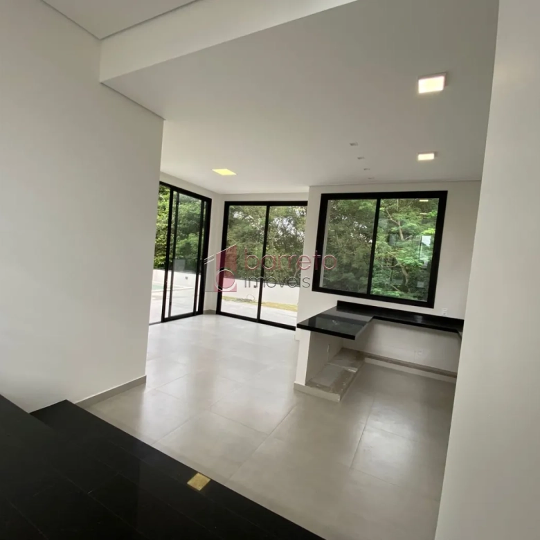 CASA DE ALTO PADRÃO À VENDA NO CONDOMÍNIO BELLA VITTÁ – JUNDIAÍ/SP