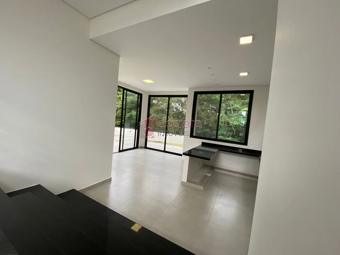 CASA DE ALTO PADRÃO À VENDA NO CONDOMÍNIO BELLA VITTÁ – JUNDIAÍ/SP