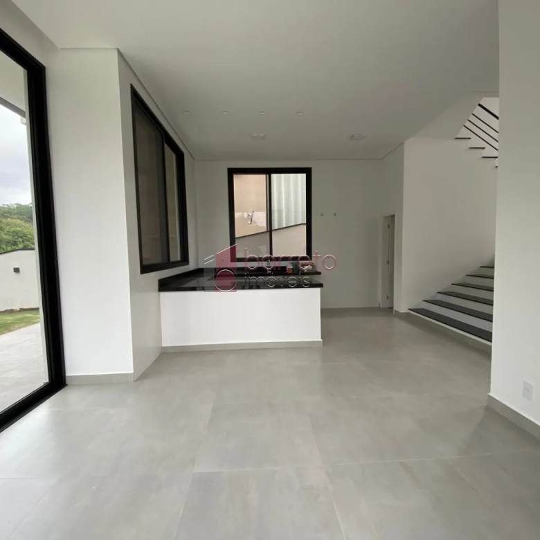 CASA DE ALTO PADRÃO À VENDA NO CONDOMÍNIO BELLA VITTÁ – JUNDIAÍ/SP
