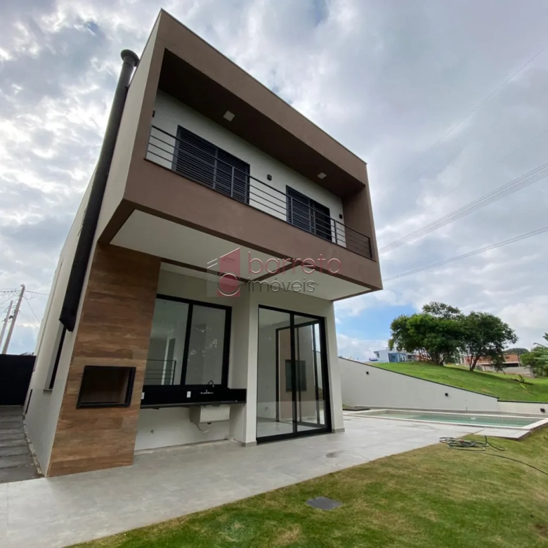 CASA DE ALTO PADRÃO À VENDA NO CONDOMÍNIO BELLA VITTÁ – JUNDIAÍ/SP
