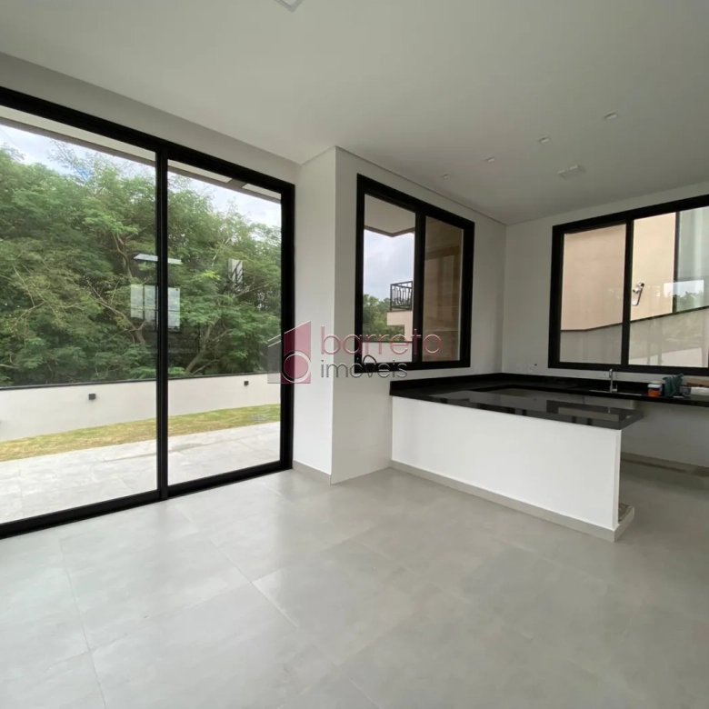 CASA DE ALTO PADRÃO À VENDA NO CONDOMÍNIO BELLA VITTÁ – JUNDIAÍ/SP