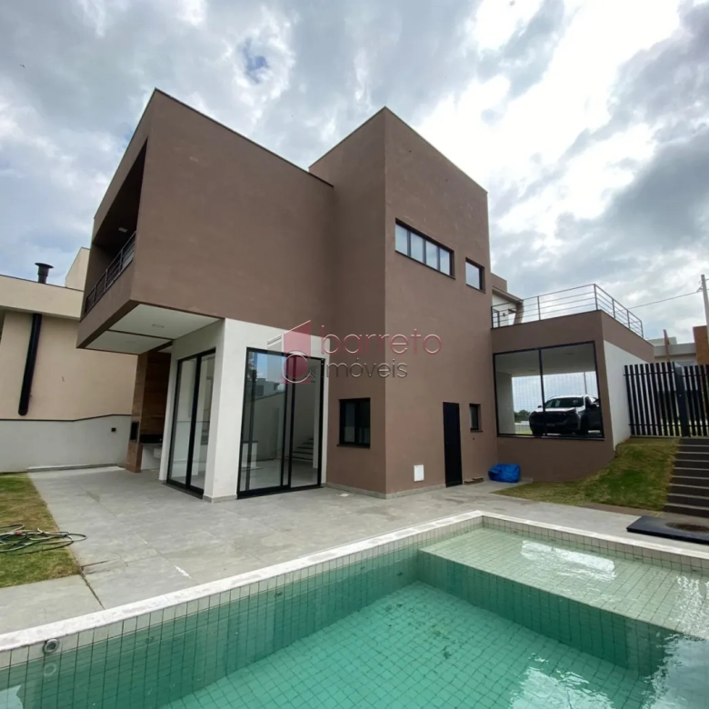 CASA DE ALTO PADRÃO À VENDA NO CONDOMÍNIO BELLA VITTÁ – JUNDIAÍ/SP