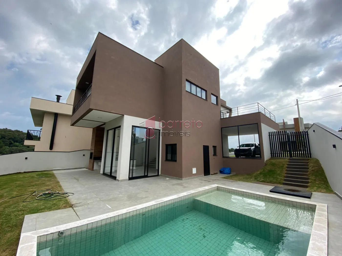 CASA DE ALTO PADRÃO À VENDA NO CONDOMÍNIO BELLA VITTÁ – JUNDIAÍ/SP