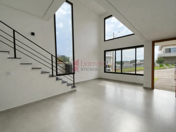 CASA DE ALTO PADRÃO À VENDA NO CONDOMÍNIO BELLA VITTÁ – JUNDIAÍ/SP