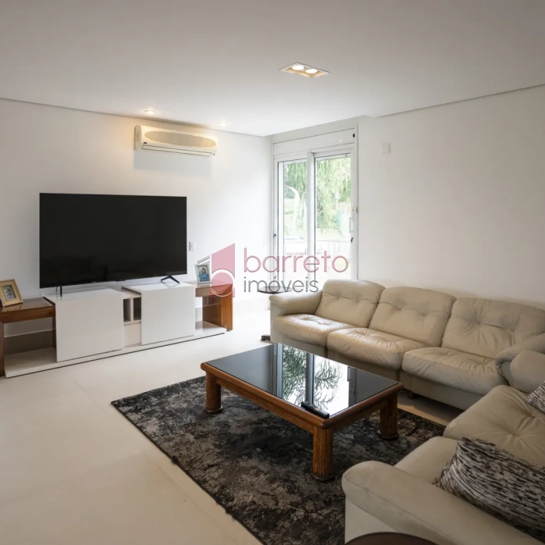 CASA ALTO PADRÃO PARA VENDA NO CONDOMINÍO FERRARI – JUNDIAÍ/SP