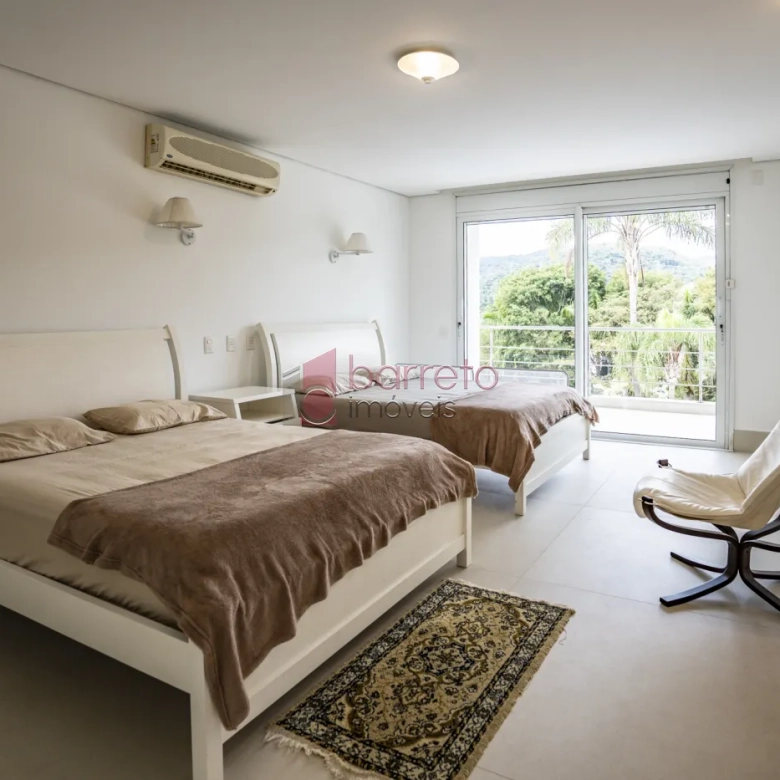 CASA ALTO PADRÃO PARA VENDA NO CONDOMINÍO FERRARI – JUNDIAÍ/SP
