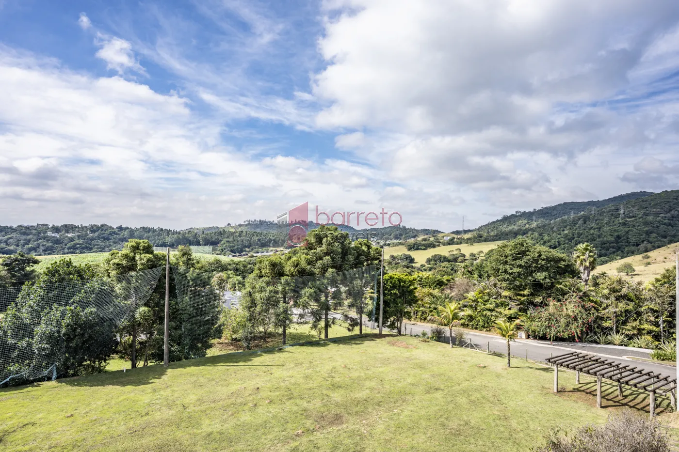 CASA ALTO PADRÃO PARA VENDA NO CONDOMINÍO FERRARI – JUNDIAÍ/SP