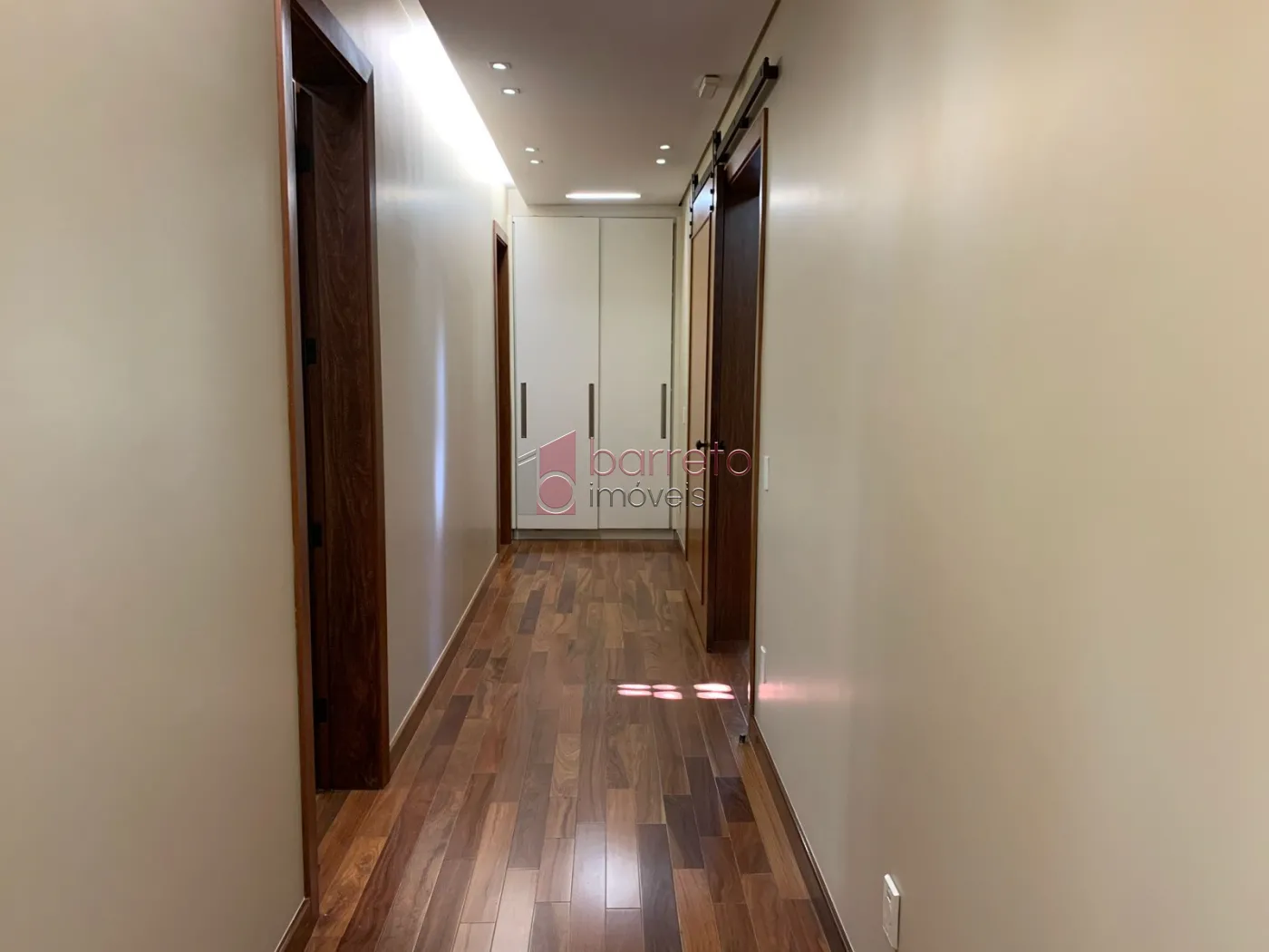 CASA ALTO PADRÃO PARA VENDA E LOCAÇÃO NO CONDOMÍNIO FERRARI – BAIRRO MALOTA – JUNDIAÍ/SP