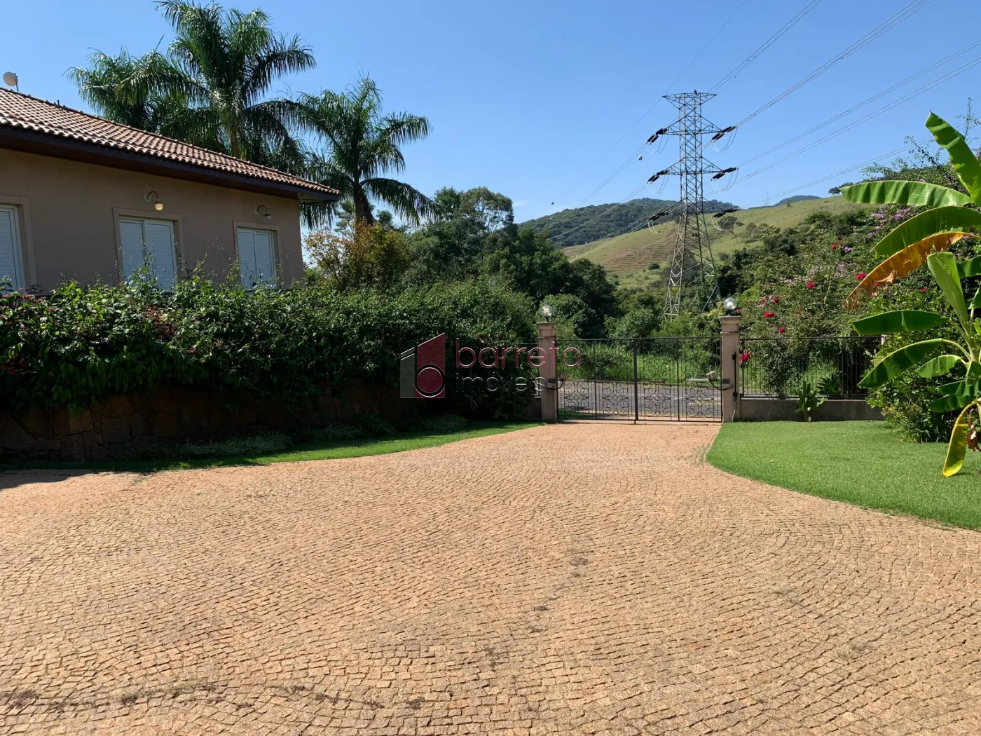CASA ALTO PADRÃO PARA VENDA E LOCAÇÃO NO CONDOMÍNIO FERRARI – BAIRRO MALOTA – JUNDIAÍ/SP