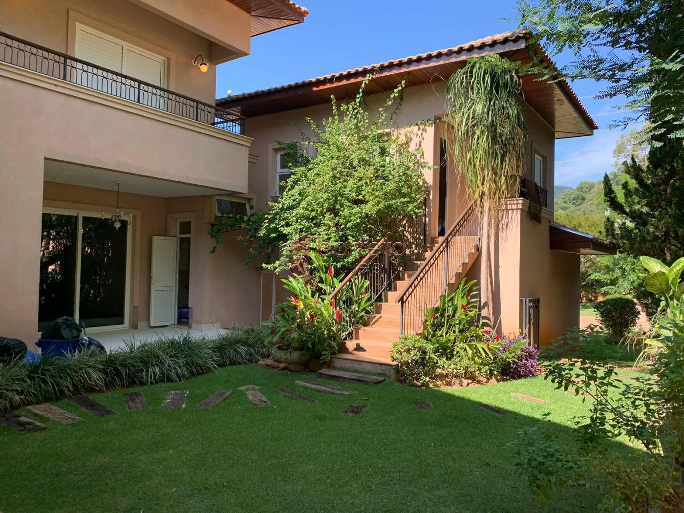 CASA ALTO PADRÃO PARA VENDA E LOCAÇÃO NO CONDOMÍNIO FERRARI – BAIRRO MALOTA – JUNDIAÍ/SP
