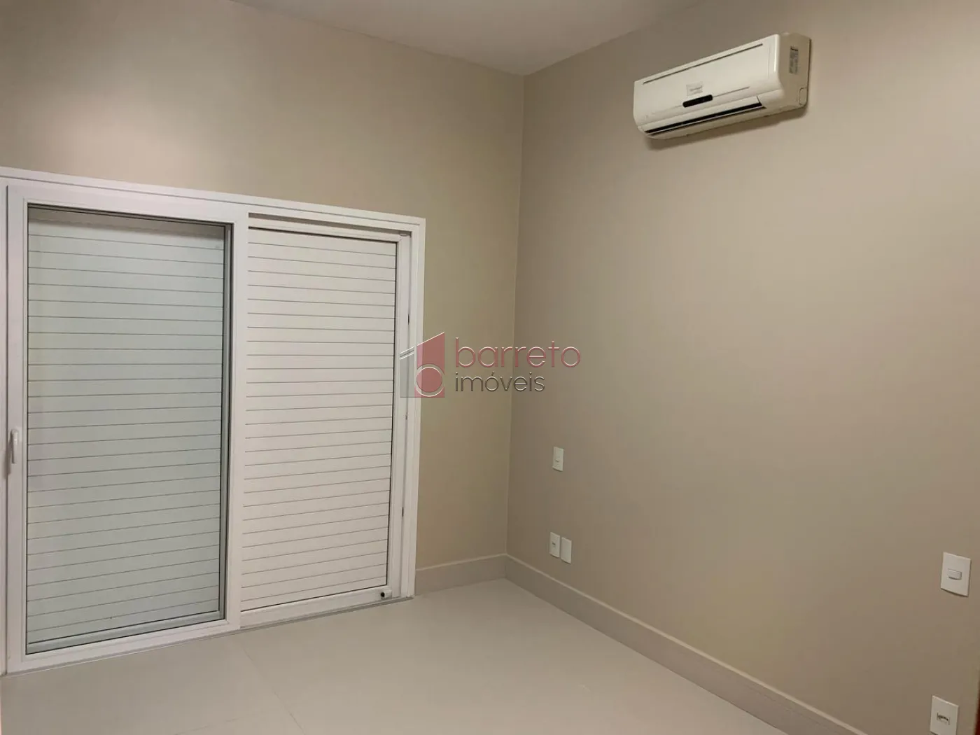 CASA ALTO PADRÃO PARA VENDA E LOCAÇÃO NO CONDOMÍNIO FERRARI – BAIRRO MALOTA – JUNDIAÍ/SP