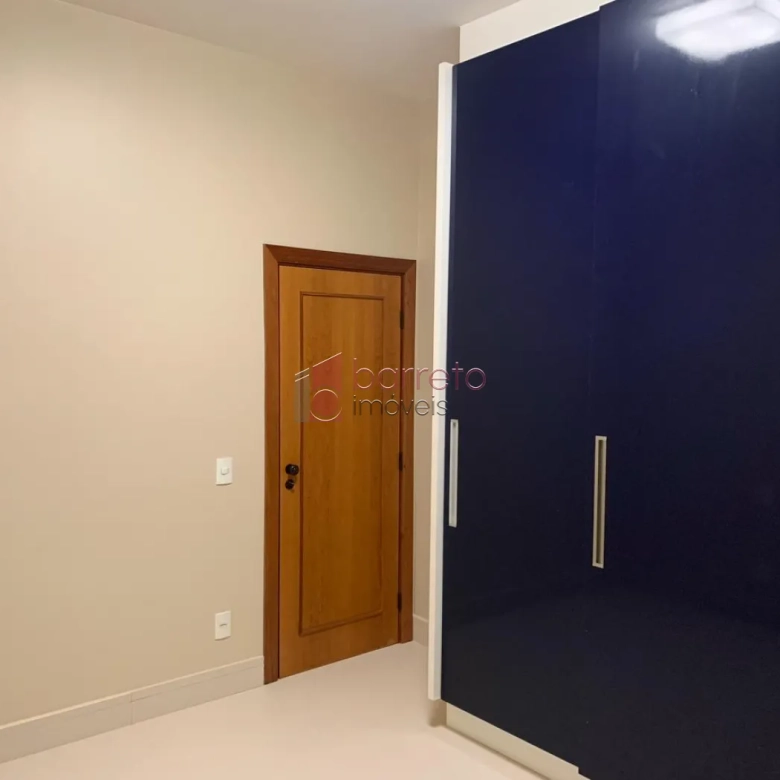 CASA ALTO PADRÃO PARA VENDA E LOCAÇÃO NO CONDOMÍNIO FERRARI – BAIRRO MALOTA – JUNDIAÍ/SP