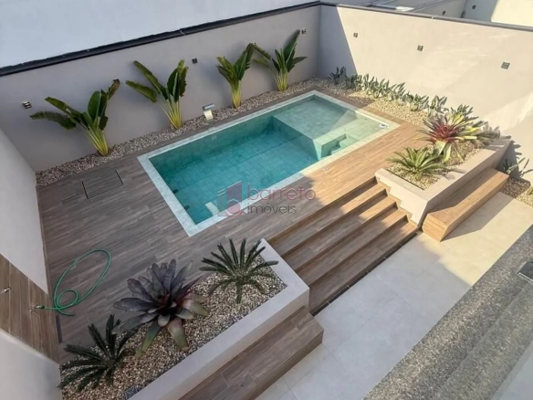 SOBRADO À VENDA – 03 QUARTOS – BRISAS DA MATA – JUNDIAÍ/SP