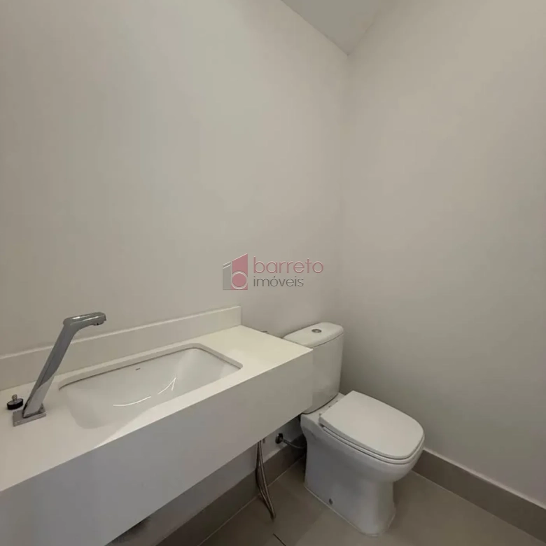 SOBRADO À VENDA – 03 QUARTOS – BRISAS DA MATA – JUNDIAÍ/SP