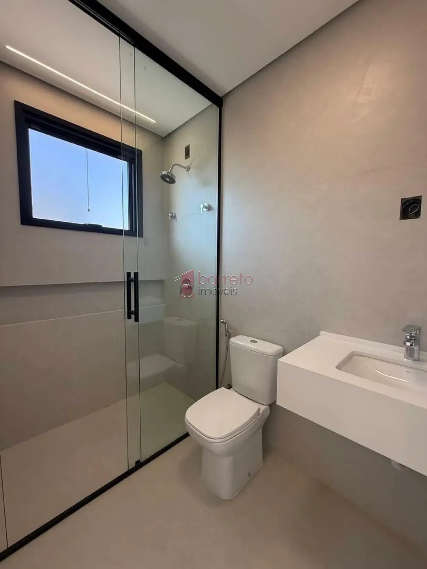 SOBRADO À VENDA – 03 QUARTOS – BRISAS DA MATA – JUNDIAÍ/SP