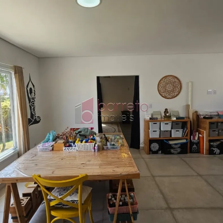 CASA À VENDA NO CONDOMÍNIO TERRAS DE SÃO CARLOS EM JUNDIAÍ/SP
