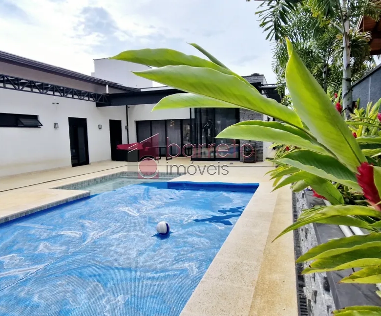 CASA TÉRREA ALTO PADRÃO À VENDA NO CONDOMÍNIO TEREZA CRISTINA – BAIRRO MEDEIROS – JUNDIAÍ/SP