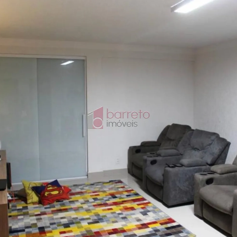 CASA DE ALTO PADRÃO À VENDA NO CONDOMÍNIO VIVENDAS DO JAPI EM JUNDIAÍ/SP