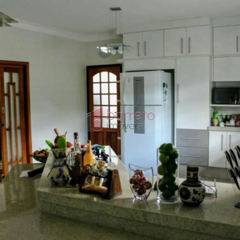 CASA DE ALTO PADRÃO À VENDA NO CONDOMÍNIO VIVENDAS DO JAPI EM JUNDIAÍ/SP