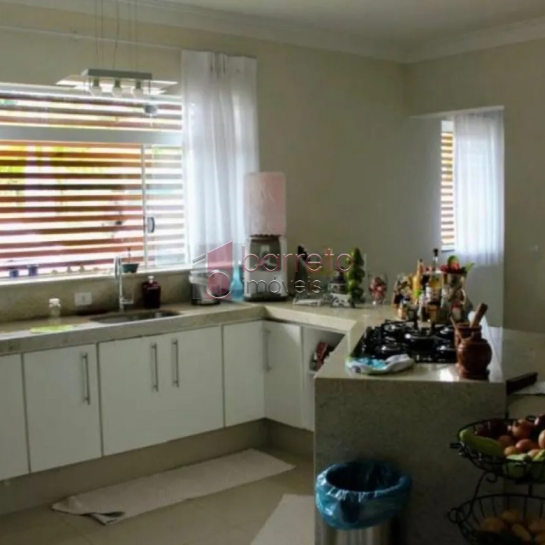 CASA DE ALTO PADRÃO À VENDA NO CONDOMÍNIO VIVENDAS DO JAPI EM JUNDIAÍ/SP