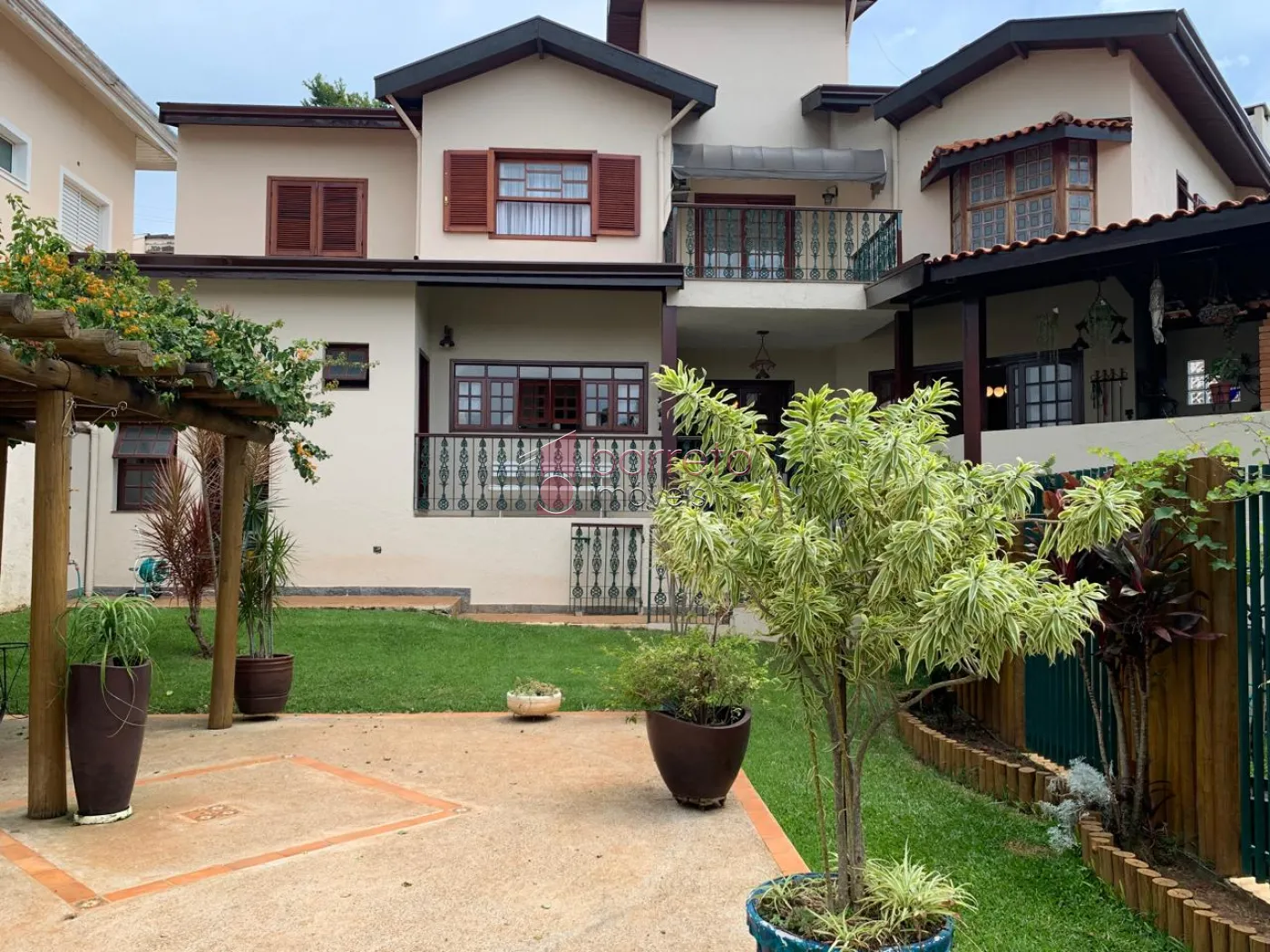 CASA À VENDA NO CONDOMÍNIO PORTAL DO PARAÍSO I EM JUNDIAÍ/SP