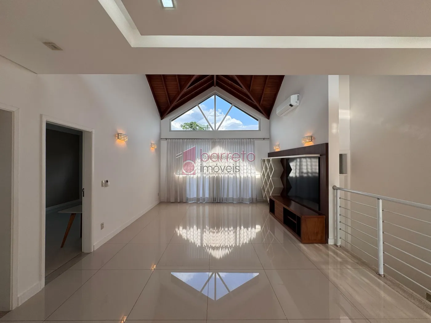 CASA À VENDA NO CONDOMÍNIO QUINTA DAS PAINEIRAS – JUNDIAÍ/SP