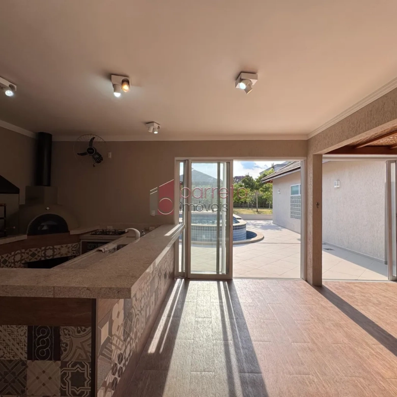 CASA À VENDA NO CONDOMÍNIO QUINTA DAS PAINEIRAS – JUNDIAÍ/SP