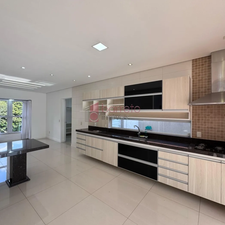 CASA À VENDA NO CONDOMÍNIO QUINTA DAS PAINEIRAS – JUNDIAÍ/SP