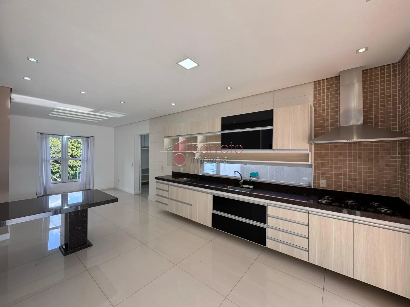 CASA À VENDA NO CONDOMÍNIO QUINTA DAS PAINEIRAS – JUNDIAÍ/SP
