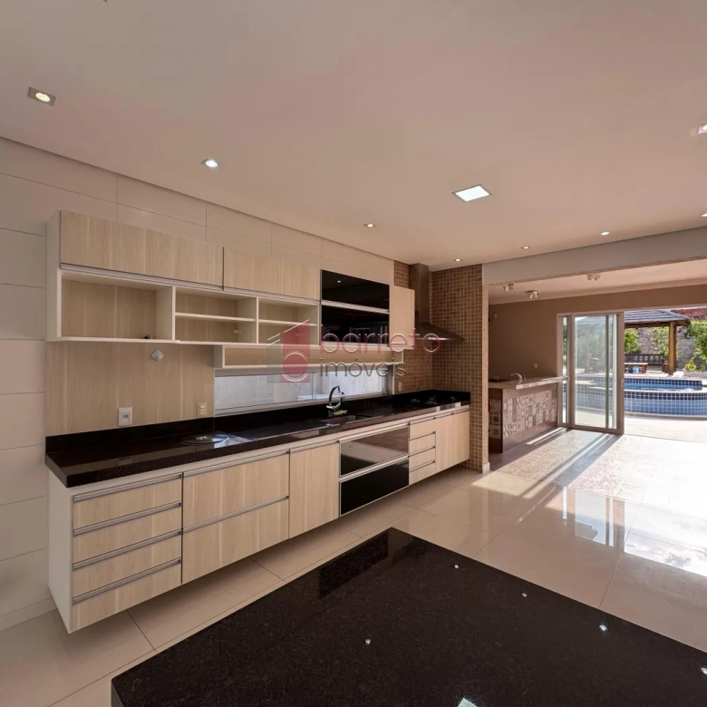 CASA À VENDA NO CONDOMÍNIO QUINTA DAS PAINEIRAS – JUNDIAÍ/SP