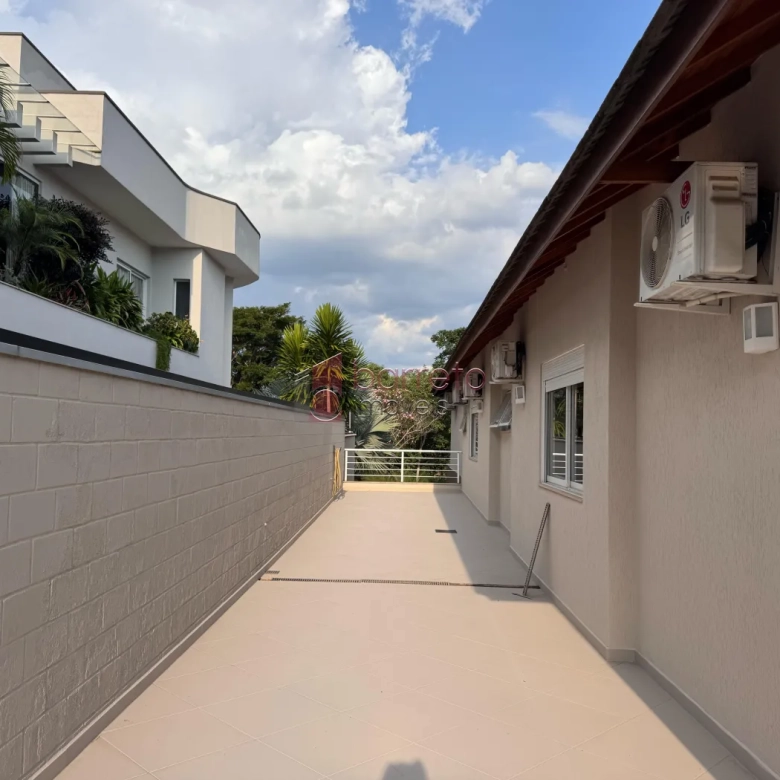 CASA À VENDA NO CONDOMÍNIO QUINTA DAS PAINEIRAS – JUNDIAÍ/SP