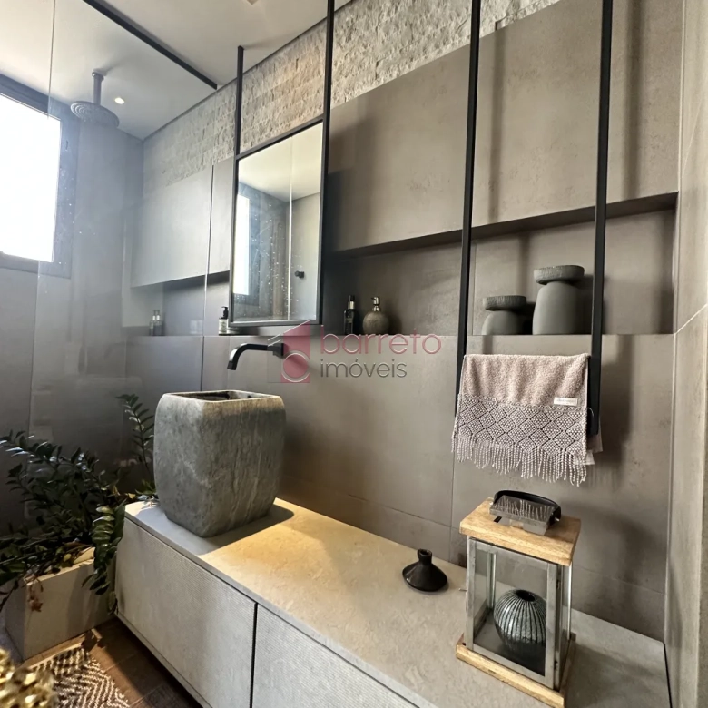 CASA À VENDA – 4 DORMITÓRIOS NO CONDOMÍNIO QUINTA DAS PAINEIRAS – JUNDIAÍ/SP