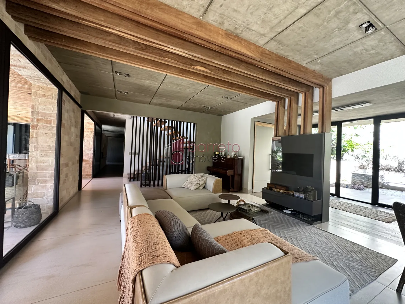 CASA À VENDA – 4 DORMITÓRIOS NO CONDOMÍNIO QUINTA DAS PAINEIRAS – JUNDIAÍ/SP