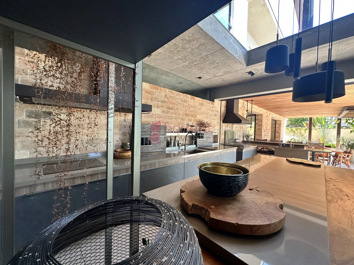 CASA À VENDA – 4 DORMITÓRIOS NO CONDOMÍNIO QUINTA DAS PAINEIRAS – JUNDIAÍ/SP