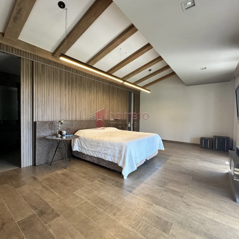 CASA À VENDA – 4 DORMITÓRIOS NO CONDOMÍNIO QUINTA DAS PAINEIRAS – JUNDIAÍ/SP