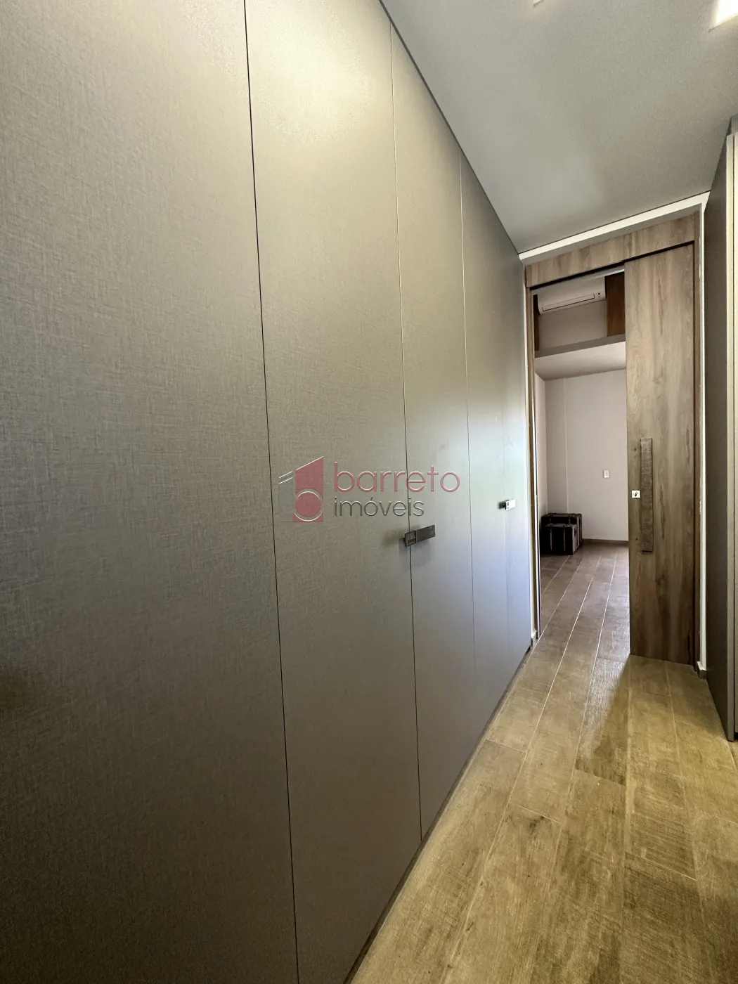 CASA À VENDA – 4 DORMITÓRIOS NO CONDOMÍNIO QUINTA DAS PAINEIRAS – JUNDIAÍ/SP