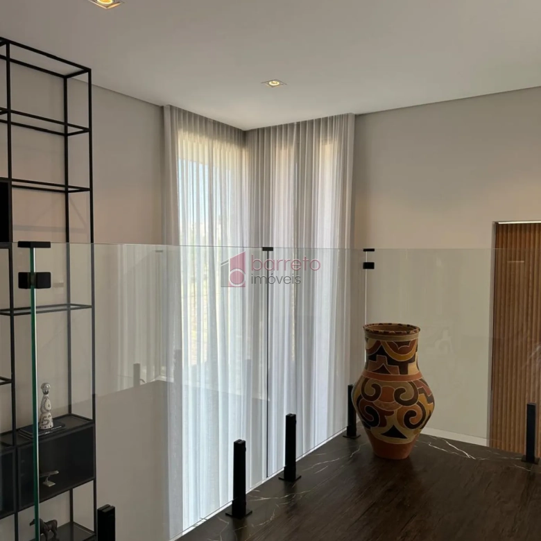 CASA/SOBRADO ALTO PADRÃO À VENDA – 04 QUARTOS – ALPHAVILLE – JUNDIAÍ/SP