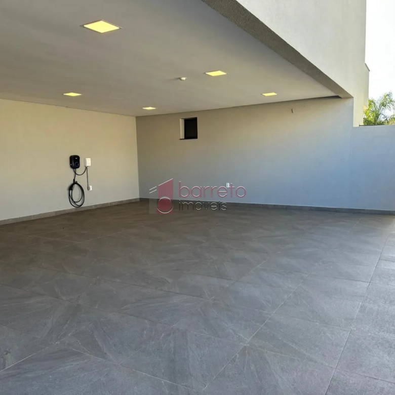 CASA/SOBRADO ALTO PADRÃO À VENDA – 04 QUARTOS – ALPHAVILLE – JUNDIAÍ/SP