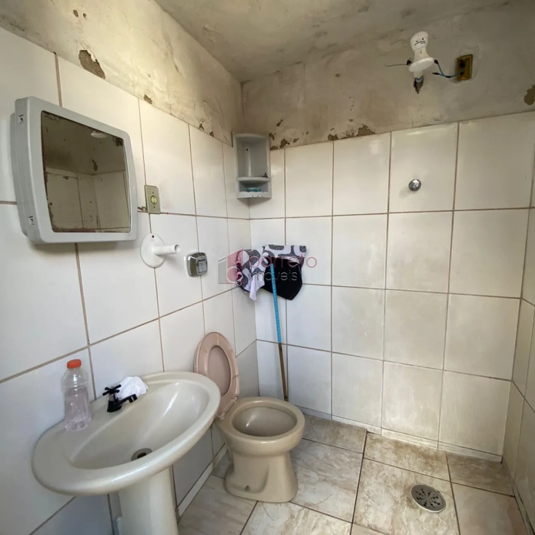 SALÃO COMERCIAL COM 2 CASAS PARA VENDA NO JARDIM COLÔNIA – JUNDIAÍ/SP