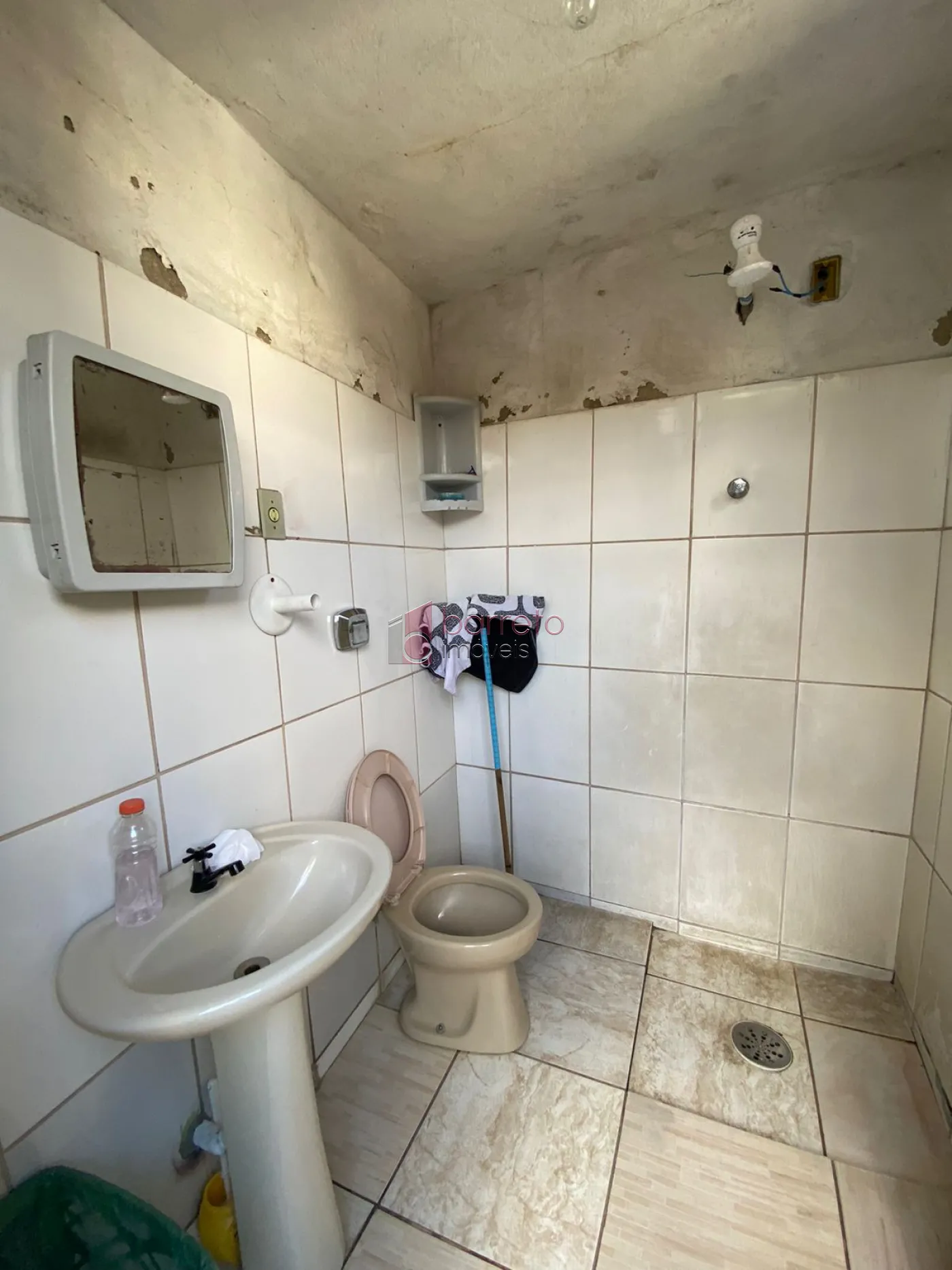 SALÃO COMERCIAL COM 2 CASAS PARA VENDA NO JARDIM COLÔNIA – JUNDIAÍ/SP