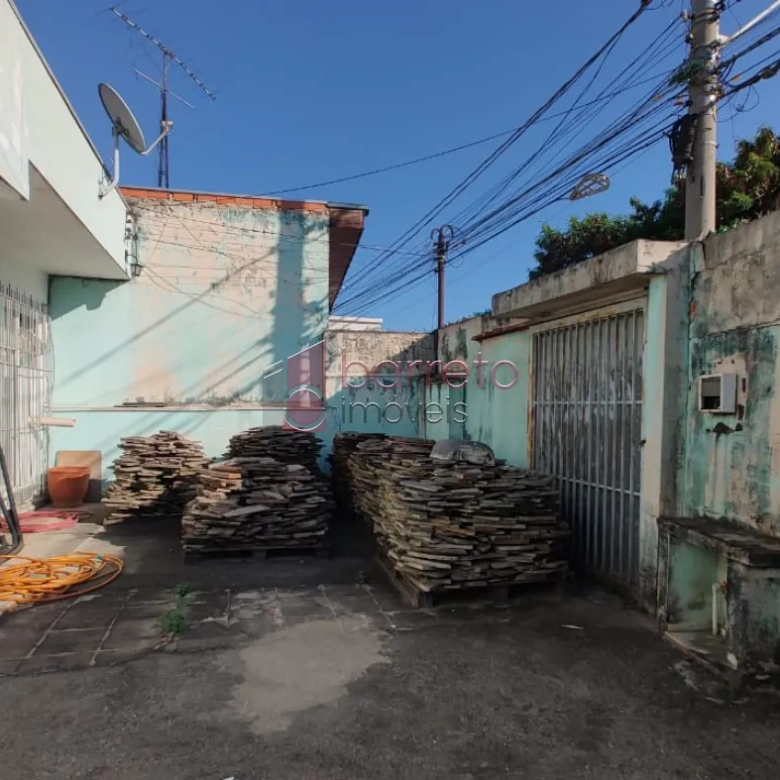 CASA TÉRREA PARA USO COMERCIAL OU RESIDENCIAL À VENDA NA VILA LIBERDADE – JUNDIAÍ/SP